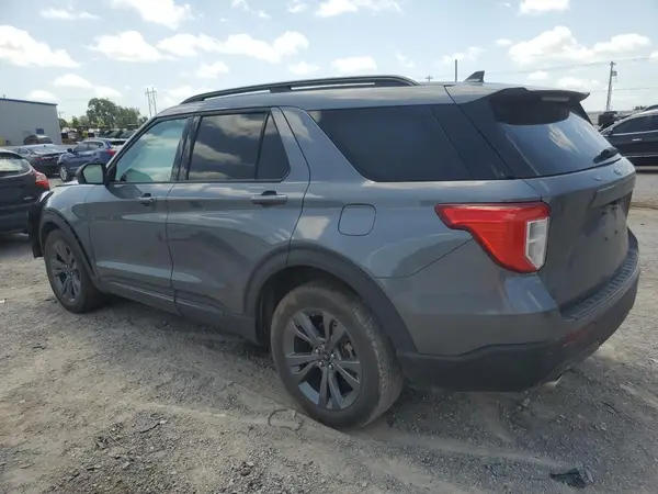 1FMSK8DH2MGC35140 2021 FORD EXPLORER - Image 2