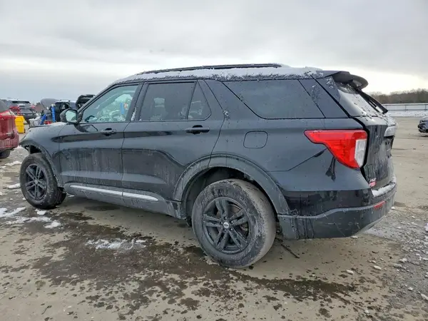 1FMSK8DH2MGC46137 2021 FORD EXPLORER - Image 2