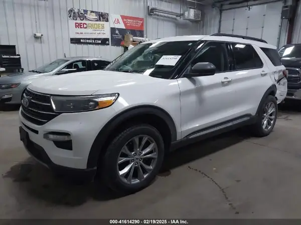 1FMSK8DH2NGA29432 2022 FORD EXPLORER - Image 2