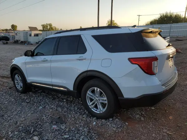 1FMSK8DH2NGA51303 2022 FORD EXPLORER - Image 2