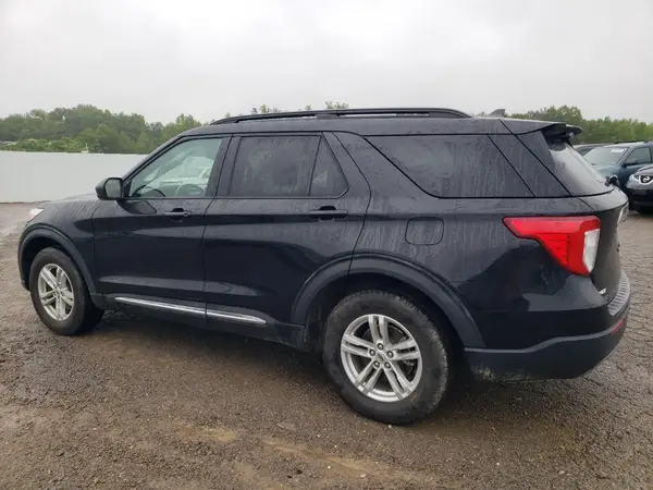 1FMSK8DH2NGB04954 2022 FORD EXPLORER - Image 2