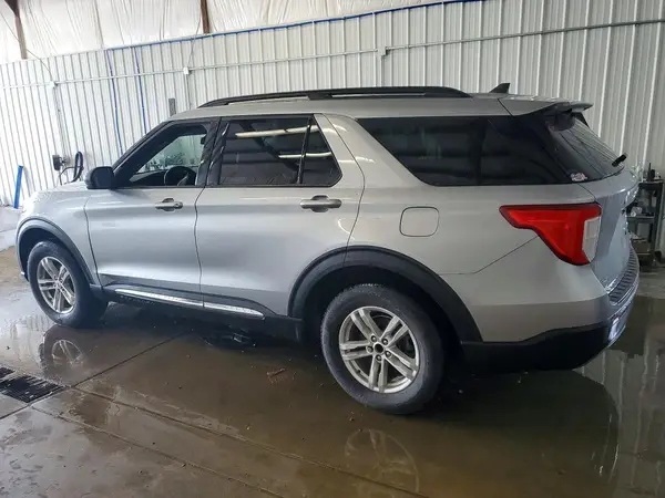 1FMSK8DH2NGB43480 2022 FORD EXPLORER - Image 2