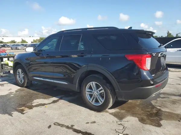 1FMSK8DH2NGB45097 2022 FORD EXPLORER - Image 2