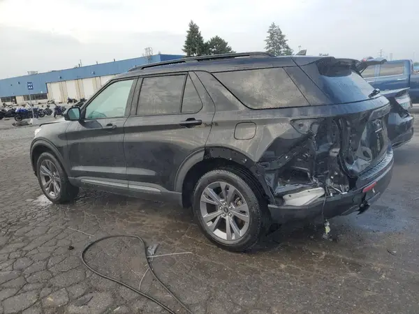 1FMSK8DH2NGB50834 2022 FORD EXPLORER - Image 2