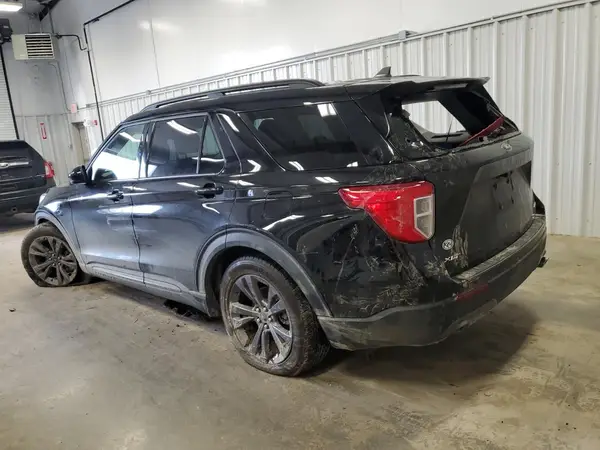 1FMSK8DH2NGB52969 2022 FORD EXPLORER - Image 2