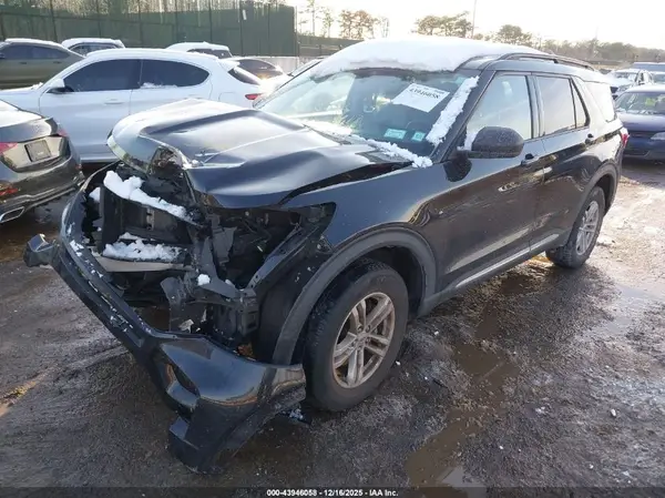 1FMSK8DH2NGB61218 2022 FORD EXPLORER - Image 2