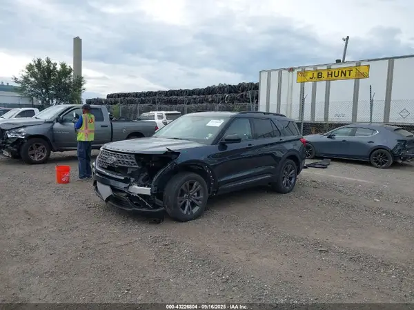 1FMSK8DH2NGB66791 2022 FORD EXPLORER - Image 2