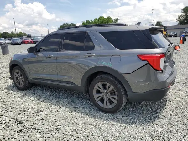 1FMSK8DH2NGB73000 2022 FORD EXPLORER - Image 2