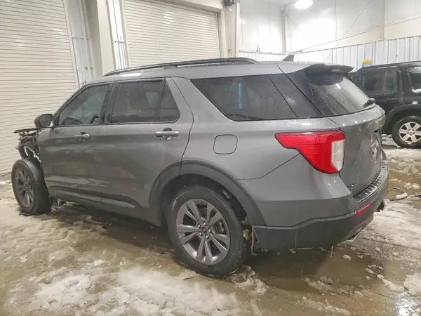 1FMSK8DH2NGC11647 2022 FORD EXPLORER - Image 2