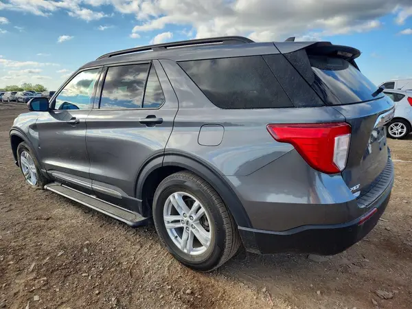 1FMSK8DH2NGC18226 2022 FORD EXPLORER - Image 2