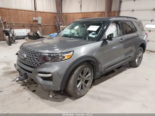 1FMSK8DH2NGC18808 2022 FORD EXPLORER - Image 2
