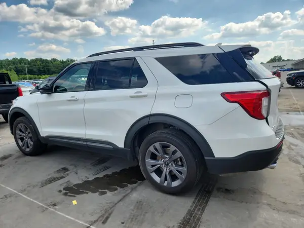 1FMSK8DH2NGC29064 2022 FORD EXPLORER - Image 2
