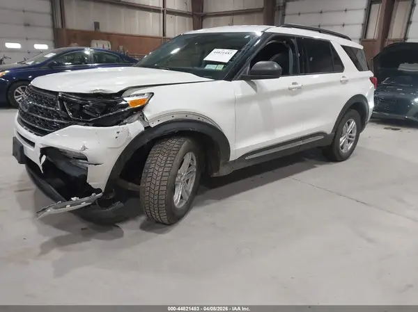 1FMSK8DH2NGC39271 2022 FORD EXPLORER - Image 2