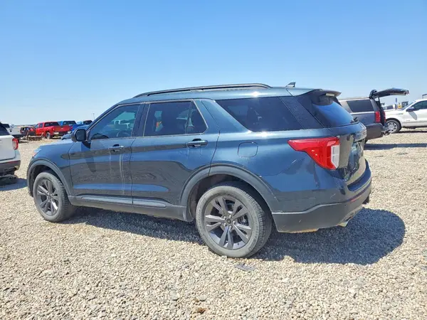 1FMSK8DH2NGC43773 2022 FORD EXPLORER - Image 2