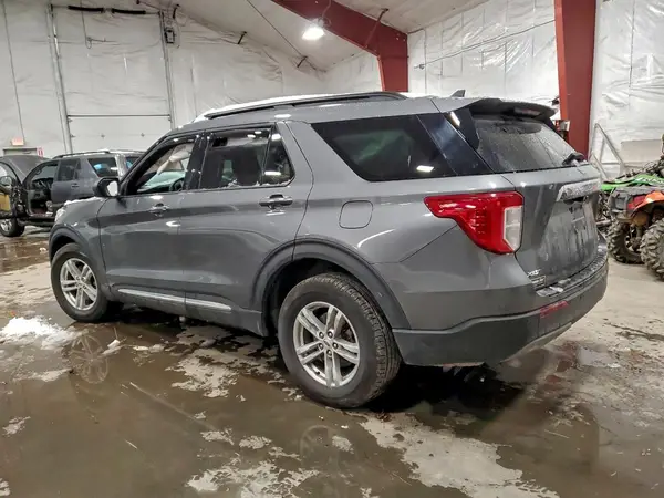 1FMSK8DH2NGC47144 2022 FORD EXPLORER - Image 2