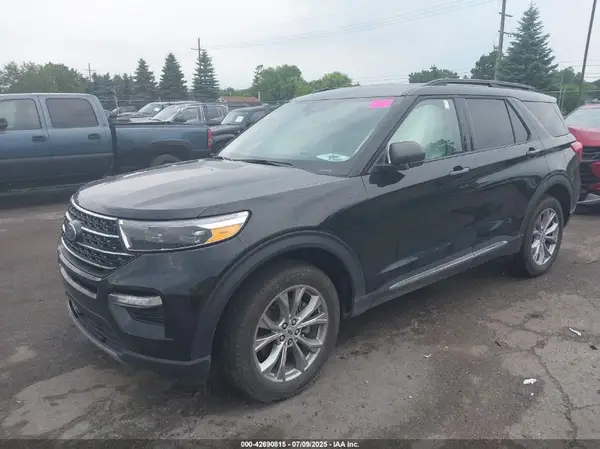 1FMSK8DH2PGA54589 2023 FORD EXPLORER - Image 2