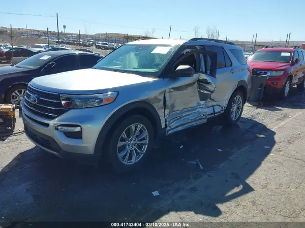 1FMSK8DH2PGA77192 2023 FORD EXPLORER - Image 2