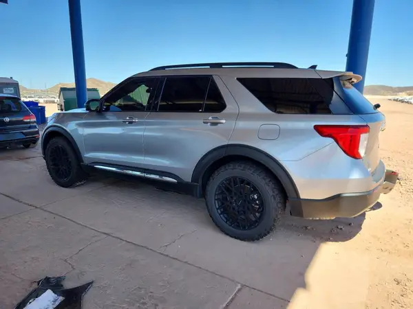 1FMSK8DH2PGB42607 2023 FORD EXPLORER - Image 2