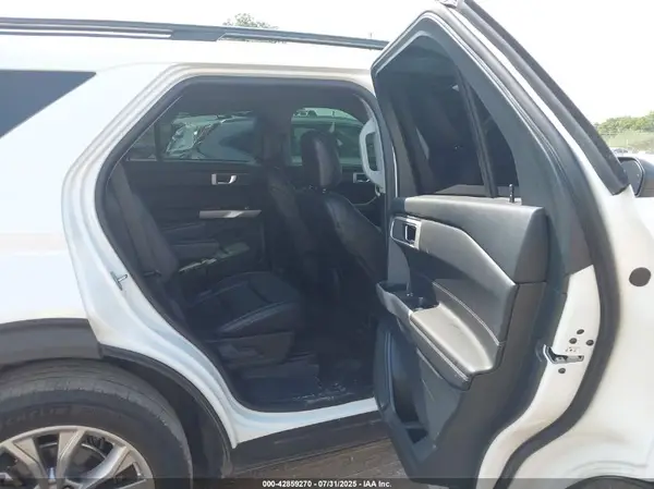 1FMSK8DH2PGB43014 2023 FORD EXPLORER - Image 8