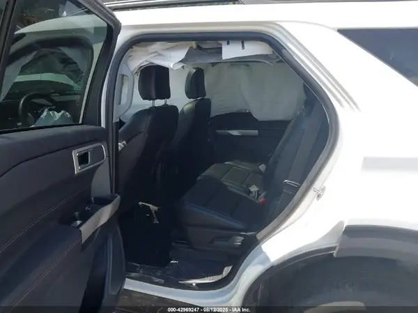 1FMSK8DH2PGB54949 2023 FORD EXPLORER - Image 8