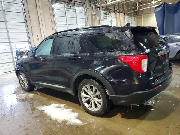 1FMSK8DH2PGC28760 2023 FORD EXPLORER - Image 2