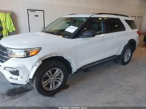 1FMSK8DH2RGA00373 2024 FORD EXPLORER - Image 2