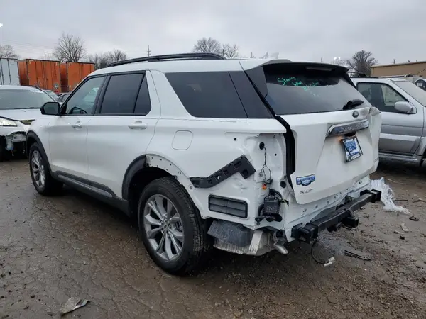 1FMSK8DH2RGA21546 2024 FORD EXPLORER - Image 2