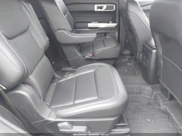 1FMSK8DH2RGA38721 2024 FORD EXPLORER - Image 8