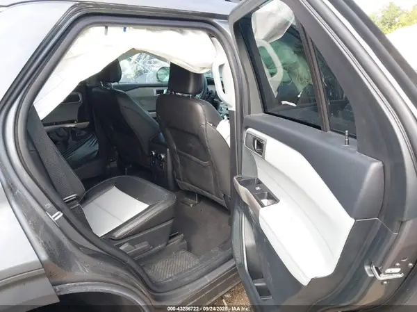 1FMSK8DH2RGA49900 2024 FORD EXPLORER - Image 8