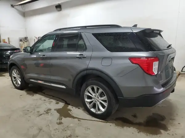 1FMSK8DH2RGA54286 2024 FORD EXPLORER - Image 2