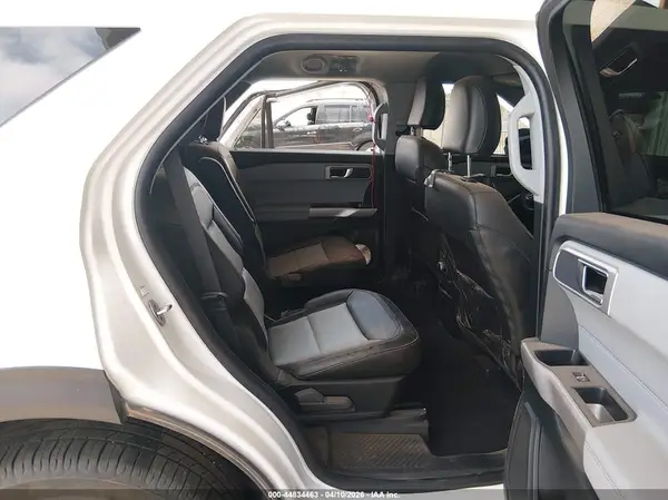 1FMSK8DH2RGA73324 2024 FORD EXPLORER - Image 8