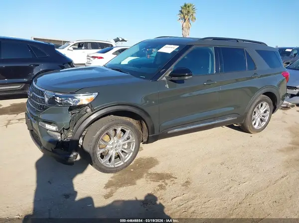 1FMSK8DH2RGA86560 2024 FORD EXPLORER - Image 2