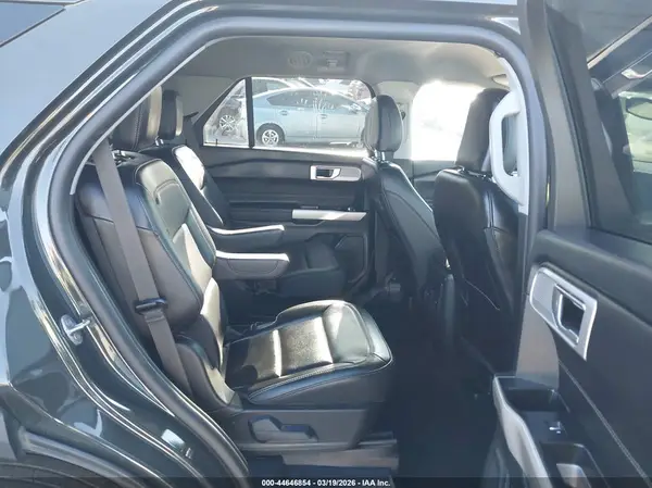 1FMSK8DH2RGA86560 2024 FORD EXPLORER - Image 8