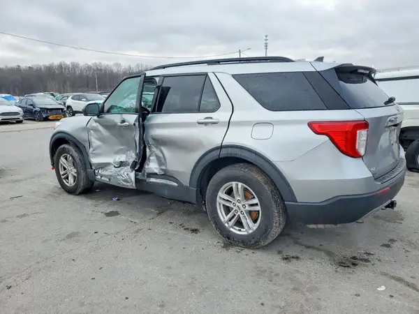 1FMSK8DH3MGA28904 2021 FORD EXPLORER - Image 2
