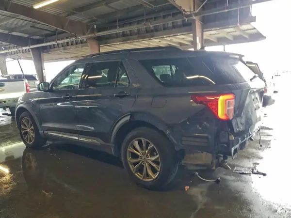 1FMSK8DH3MGA41426 2021 FORD EXPLORER - Image 2