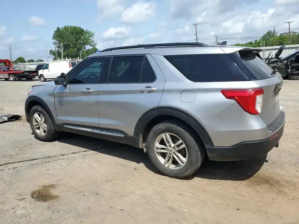 1FMSK8DH3MGA54709 2021 FORD EXPLORER - Image 2