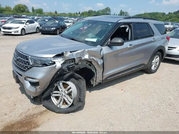 1FMSK8DH3MGC14524 2021 FORD EXPLORER - Image 2