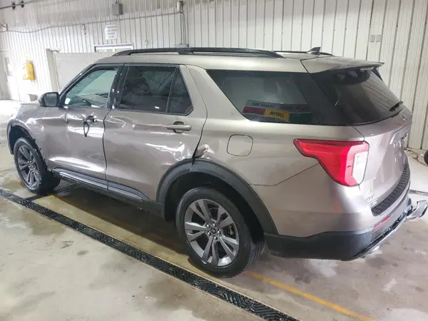 1FMSK8DH3MGC45689 2021 FORD EXPLORER - Image 2