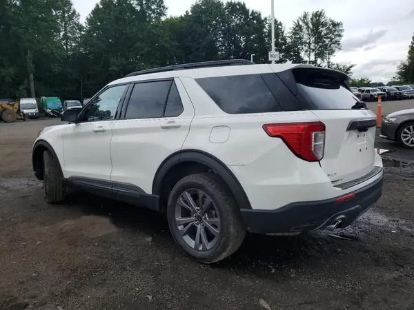 1FMSK8DH3NGA22327 2022 FORD EXPLORER - Image 2