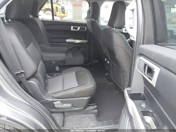 1FMSK8DH3NGA47549 2022 FORD EXPLORER - Image 8