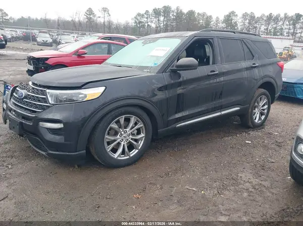 1FMSK8DH3NGA57532 2022 FORD EXPLORER - Image 2