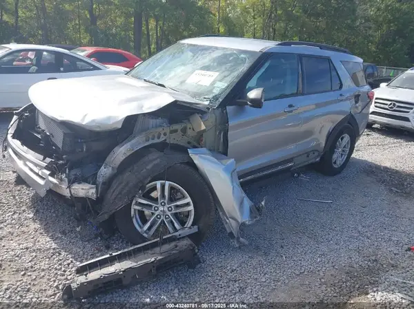 1FMSK8DH3NGA68269 2022 FORD EXPLORER - Image 2