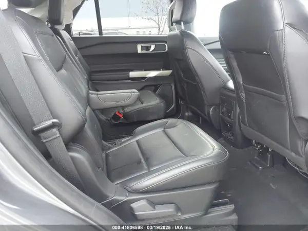 1FMSK8DH3NGA72502 2022 FORD EXPLORER - Image 8