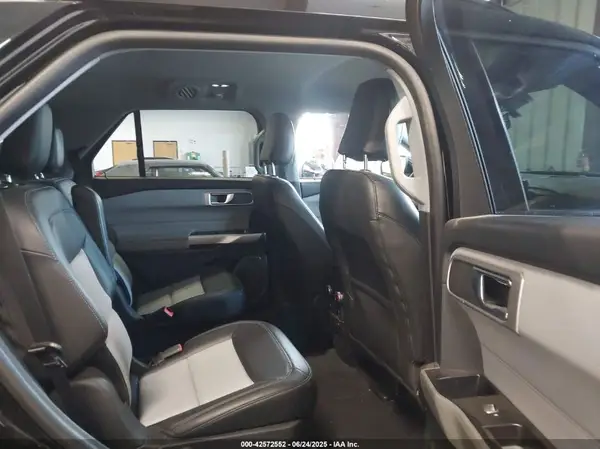 1FMSK8DH3NGA72953 2022 FORD EXPLORER - Image 8