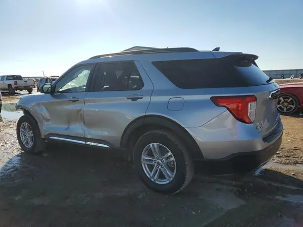 1FMSK8DH3NGB05465 2022 FORD EXPLORER - Image 2