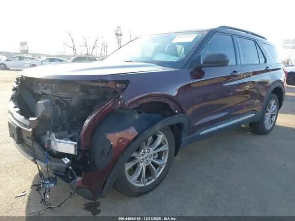 1FMSK8DH3NGB25702 2022 FORD EXPLORER - Image 2