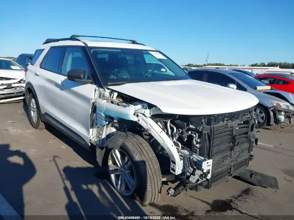 1FMSK8DH3NGB43228 2022 FORD EXPLORER - Image 1