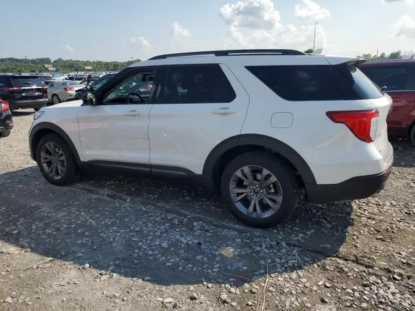1FMSK8DH3NGB57565 2022 FORD EXPLORER - Image 2
