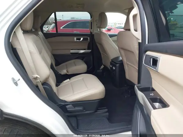 1FMSK8DH3NGC05629 2022 FORD EXPLORER - Image 8