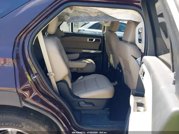 1FMSK8DH3NGC12712 2022 FORD EXPLORER - Image 8